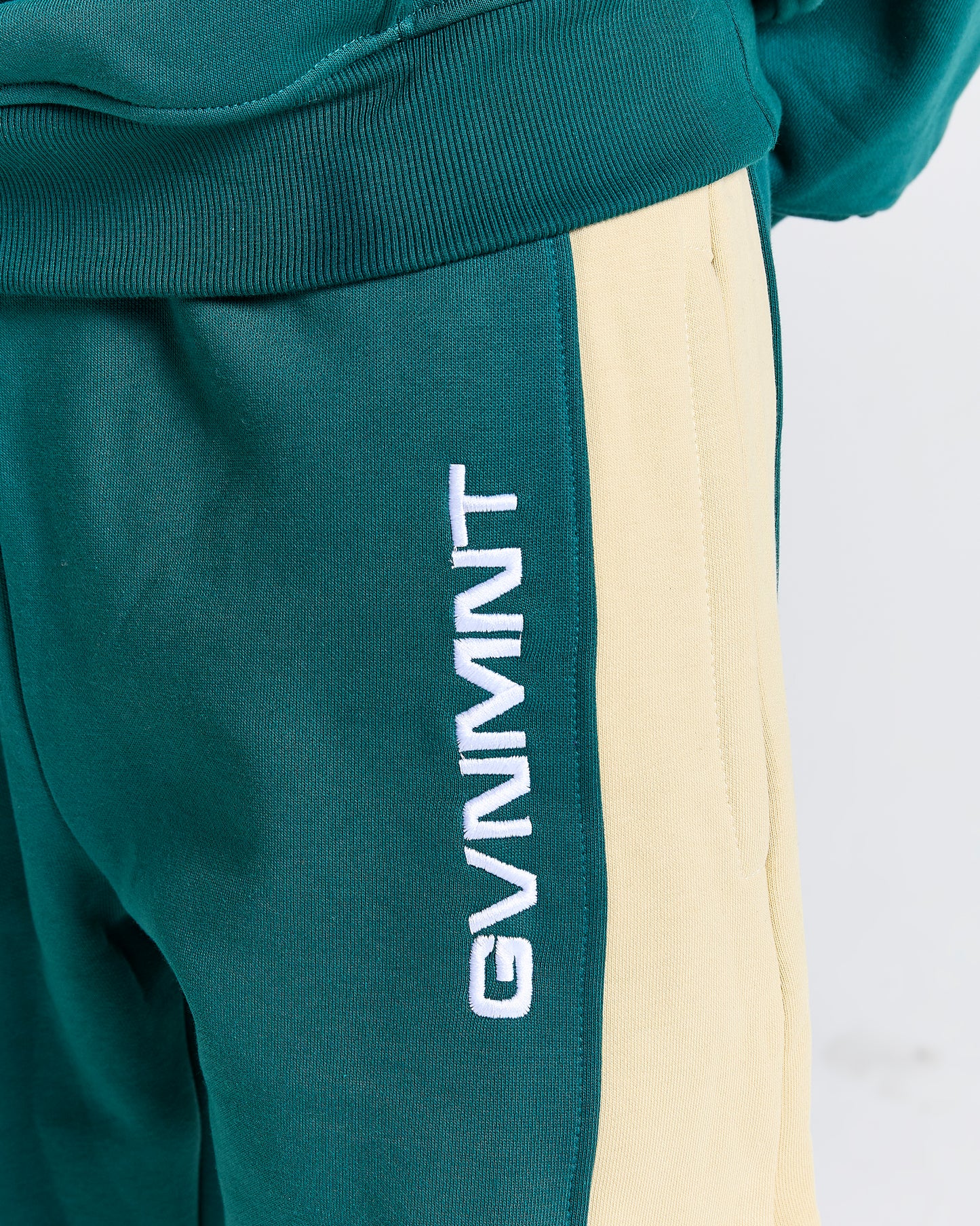 Seminal Hoodie - Green / Cream