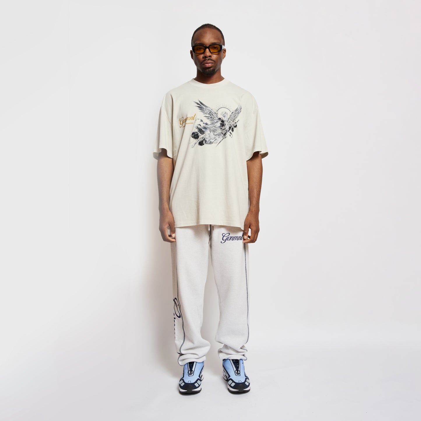 Spirit of GVNMNT Tee - Faded white