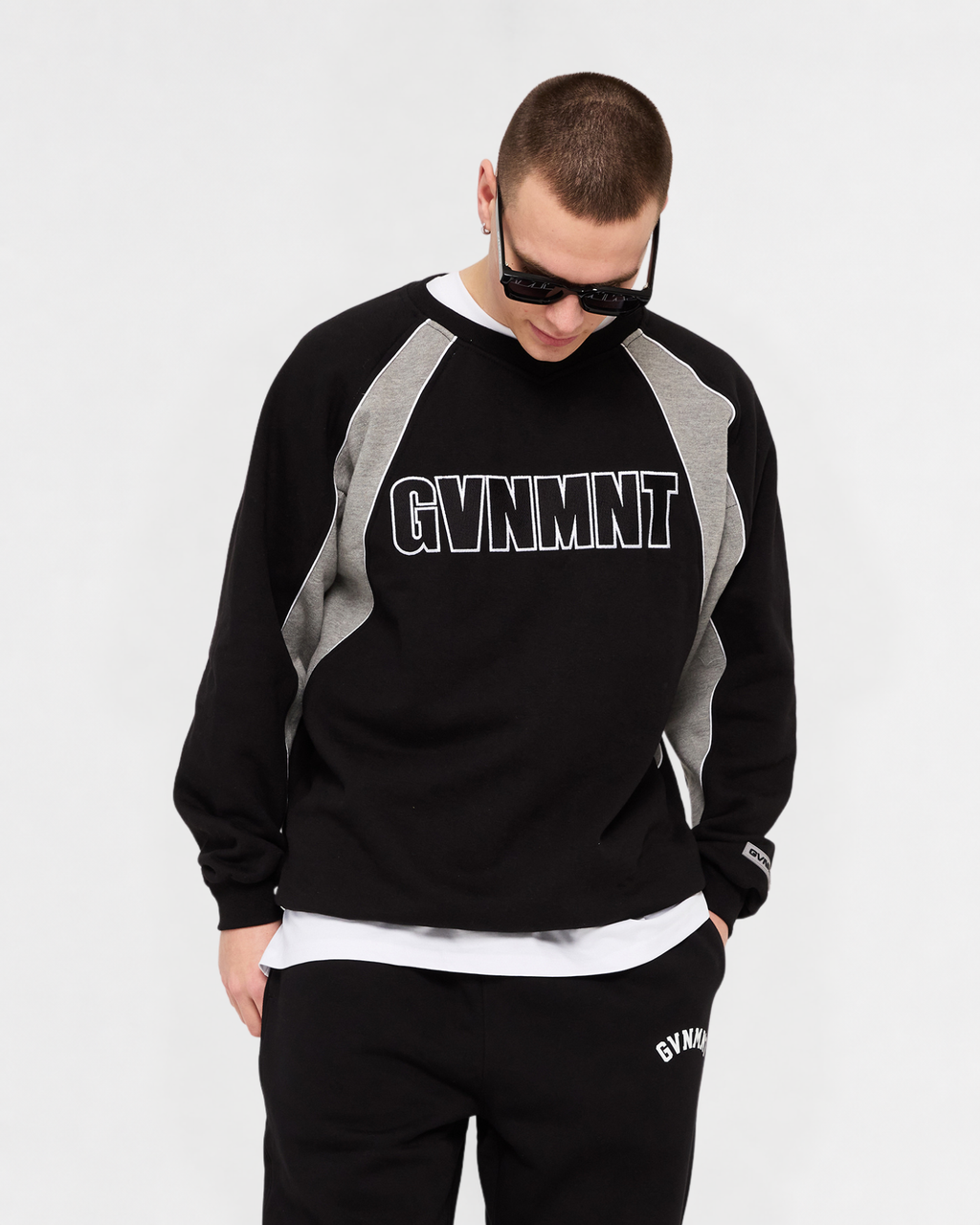 Origins Varsity VNeck  - Black / Heather Grey