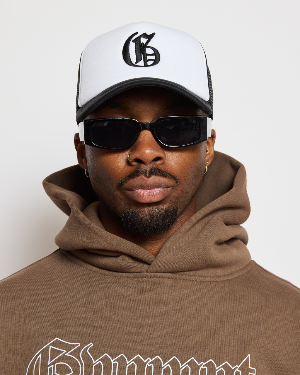 Old English Trucker Cap - Black / White
