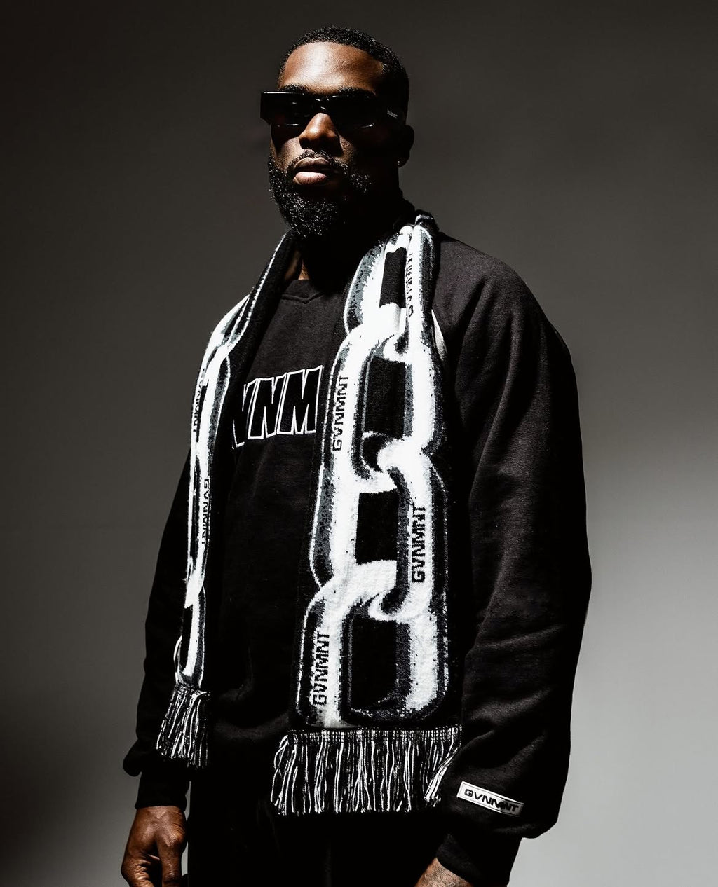 Origins Varsity VNeck  - Black / Heather Grey
