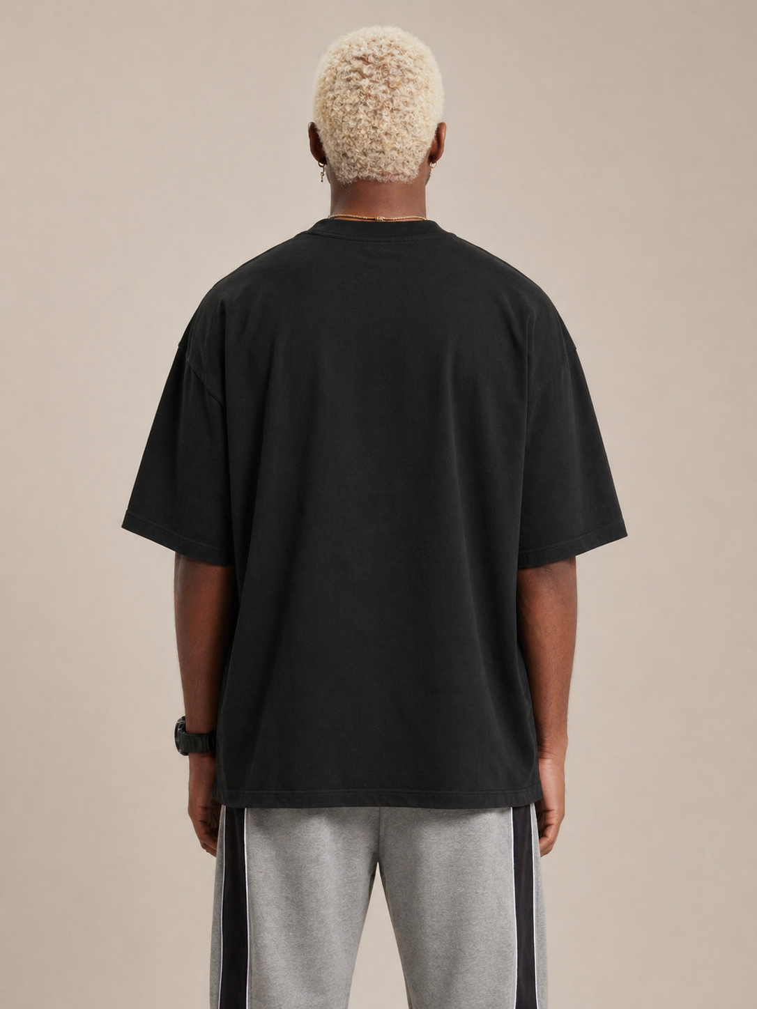 Gleam Tee - Black