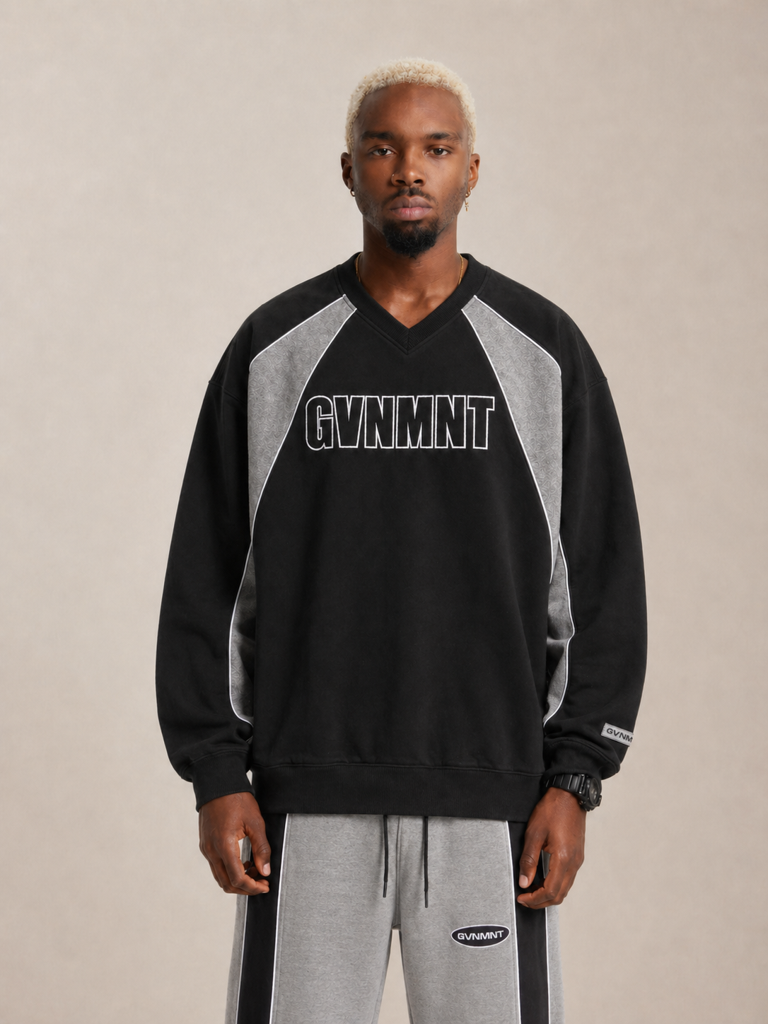 Origins Varsity VNeck  - Black / Heather Grey