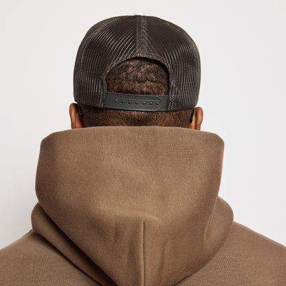 Old English Trucker Cap - Chocolate / White