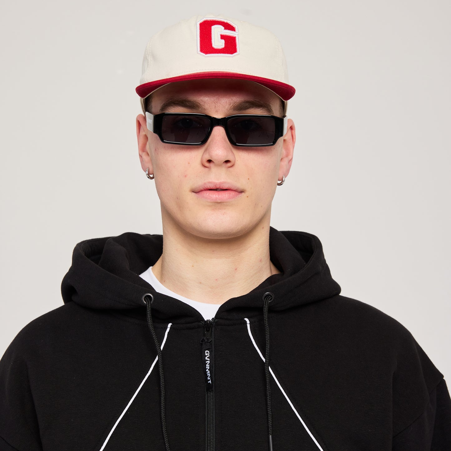 G Way Cap - Cream / Red