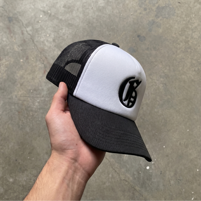 Old English Trucker Cap - Black / White
